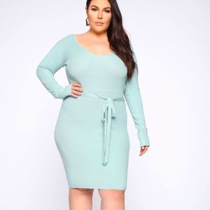 NWT Fashion Nova Beyond Belted Dress in Mint 1X